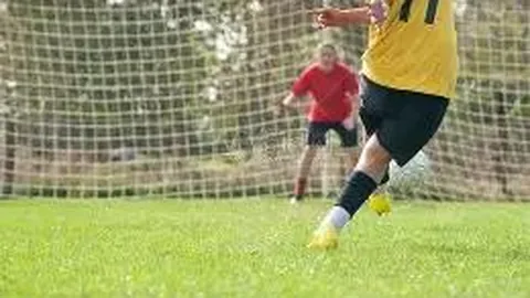 钱加财在跆拳道全锦赛中首度夺冠